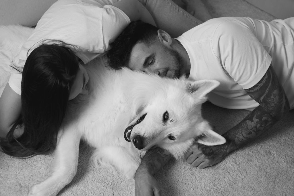 Esther, Isma y Lobo